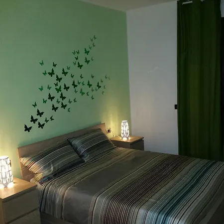 La Casa Delle Farfalle Bed & Breakfast Syracuse